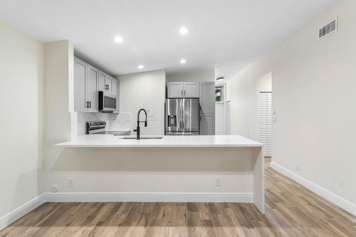 Primary Photo - 22289 Timberly Dr