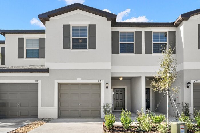 Primary Photo - Like New Townhome FOR RENT in Willow Square!