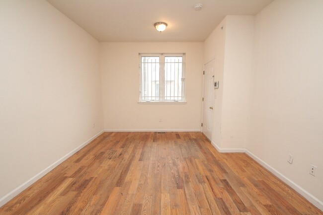 Building Photo - N Property Group - Temple Off Campus Housing