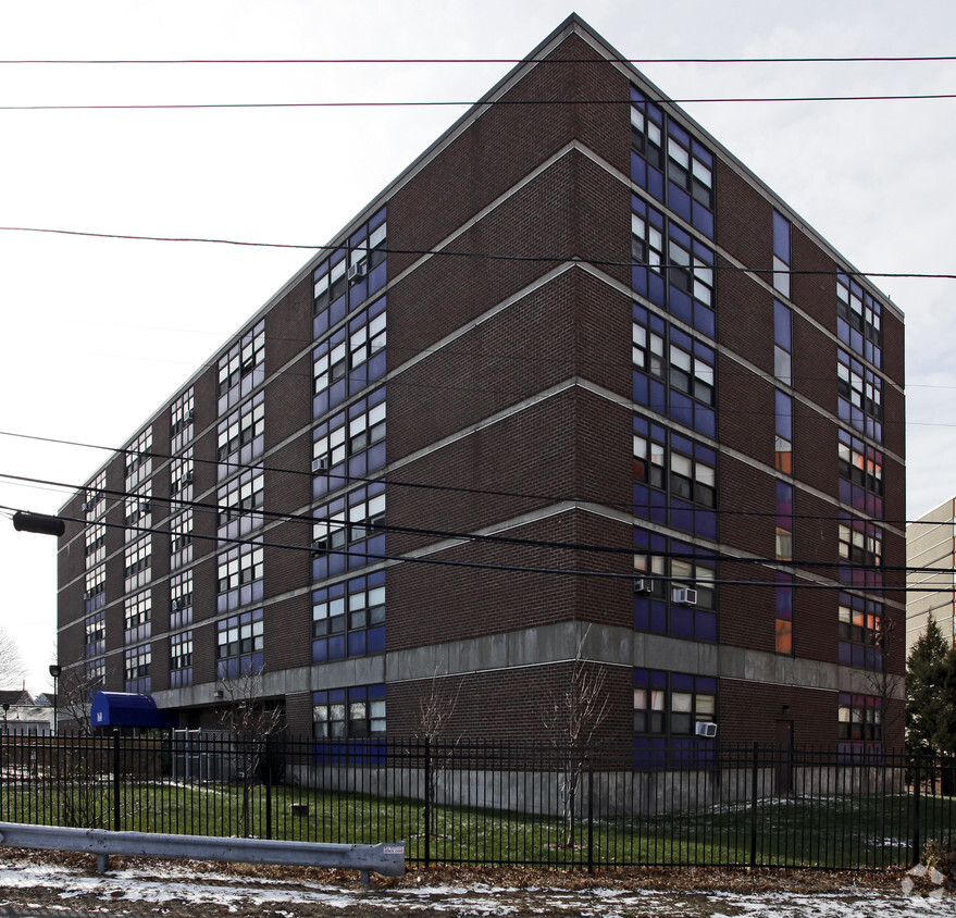 Building Photo - Kilmartin Plaza