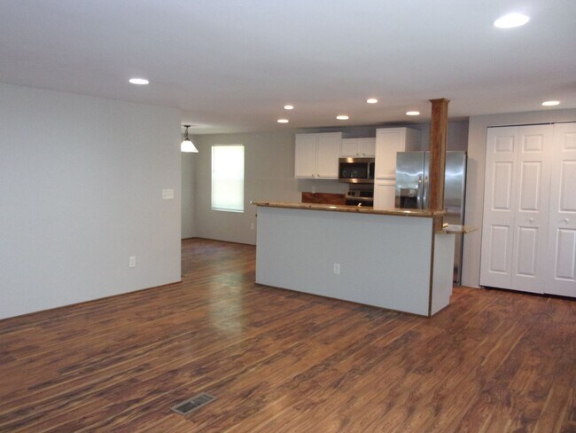 Foto del edificio - Recently Updated and Refreshed 3 Bedroom 2 Bath Home in Fort Mill