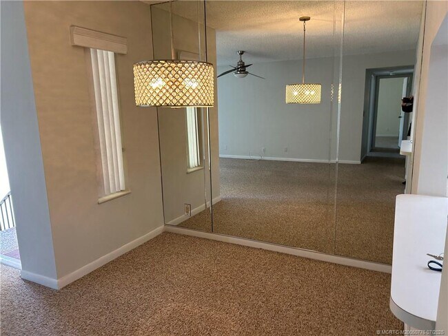 Foto del edificio - 2114 SW Silver Pine Way