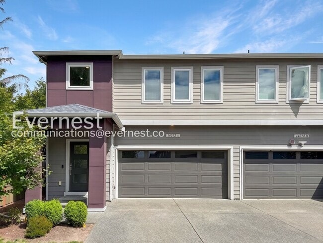 Photo - 4 Bed/2.5 Bath Home with Garage / Available Now!