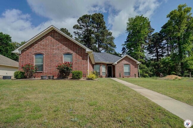 Building Photo - 6908 Woodmere Ct