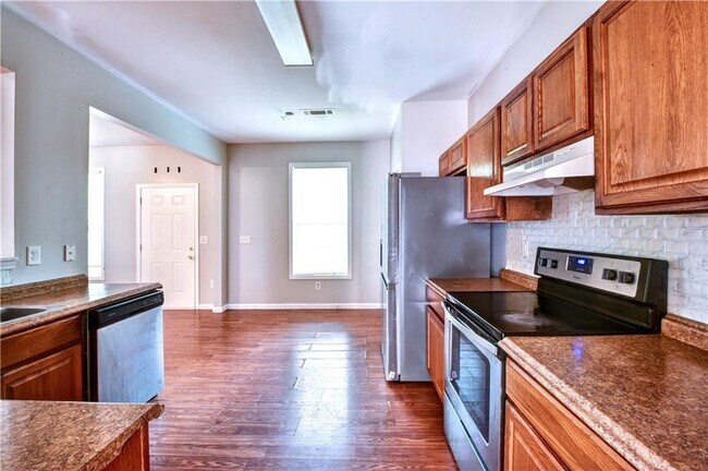 Building Photo - 1454 Persimmon Trce