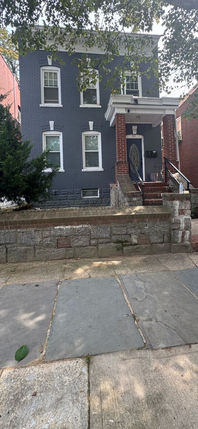 Foto del edificio - 437 Locust St