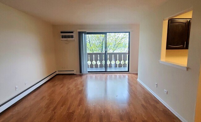 Foto del edificio - 2 Parkside Ct