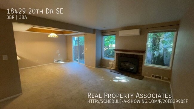 Building Photo - Bothell Townhome