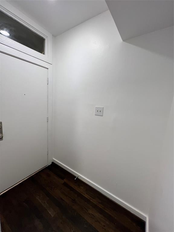 Building Photo - 4021 Mandell St