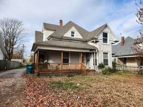 Building Photo - 815 N Grant Ave