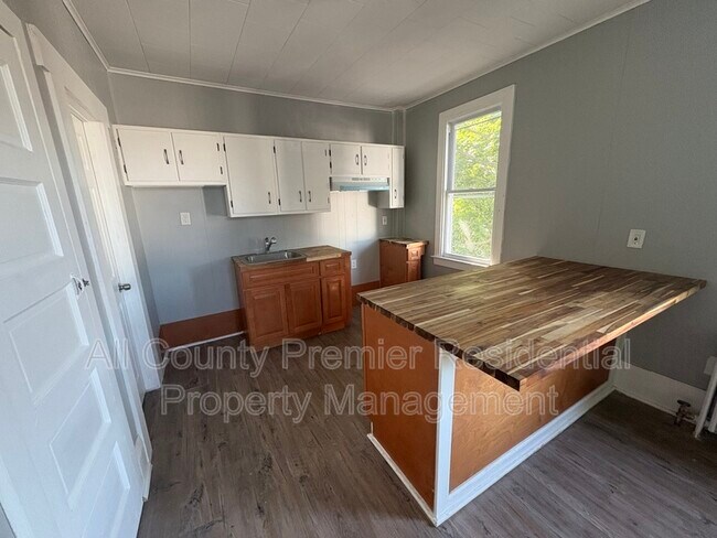 Foto del edificio - 1101 Hamilton Ave