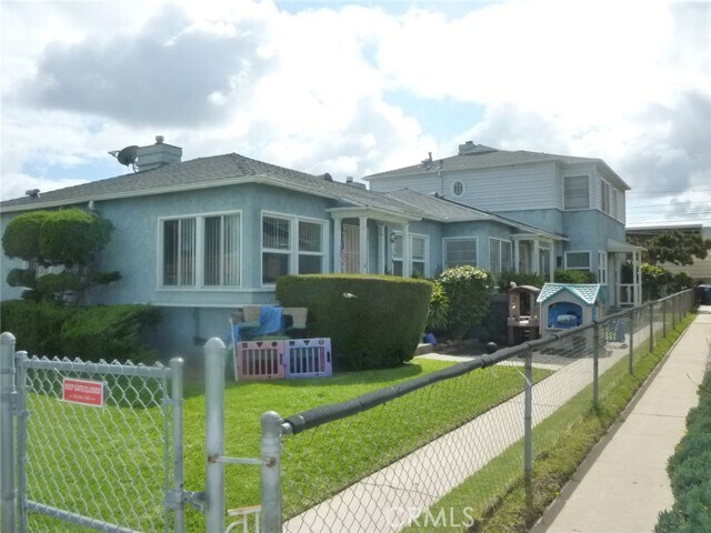 Primary Photo - 16009 Harvard Blvd