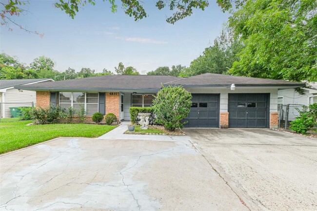 Building Photo - 4837 Hummingbird St