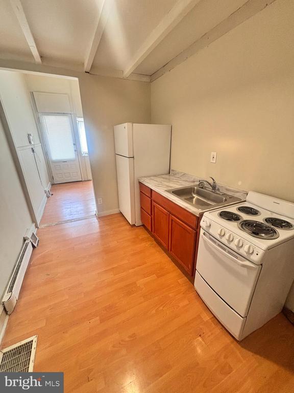 Building Photo - 4705 Longshore Ave