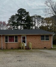 Building Photo - 16415 Harrowgate Rd