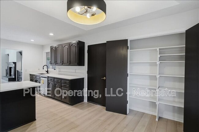 Building Photo - 15527 Mason Cir