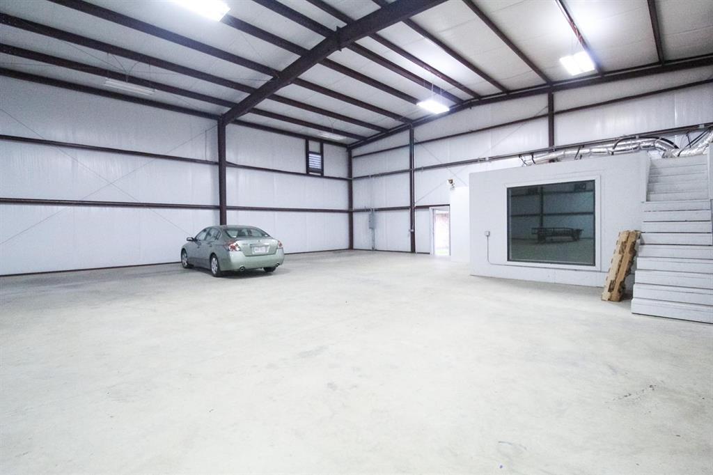 Primary Photo - 17511 Strack Dr E