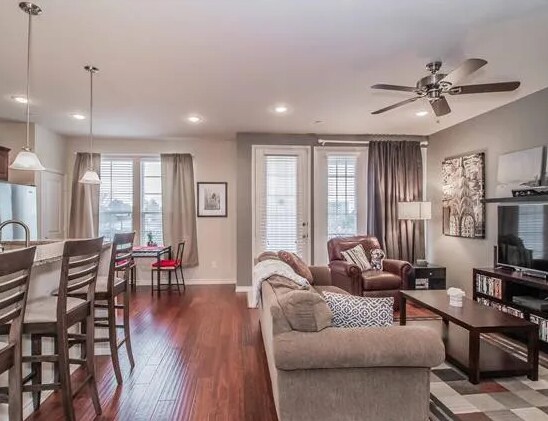 Foto del edificio - 950 Henderson St