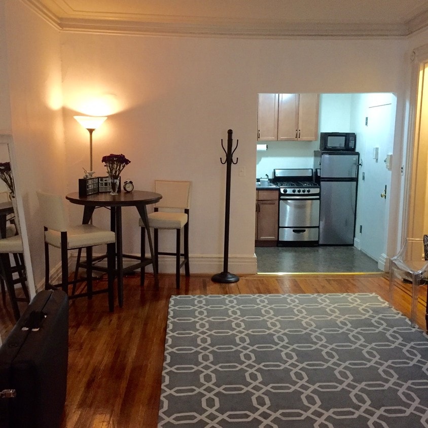 Primary Photo - 58 E 56th St