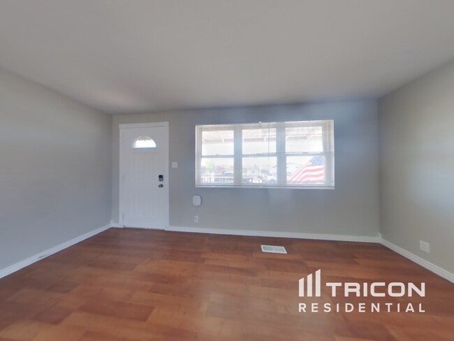 Building Photo - 434 North Antelope East Avenue Tooele UT