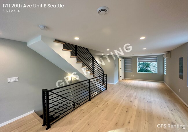 Foto del edificio - Beautiful Bed 3, Bath 3.5, home!