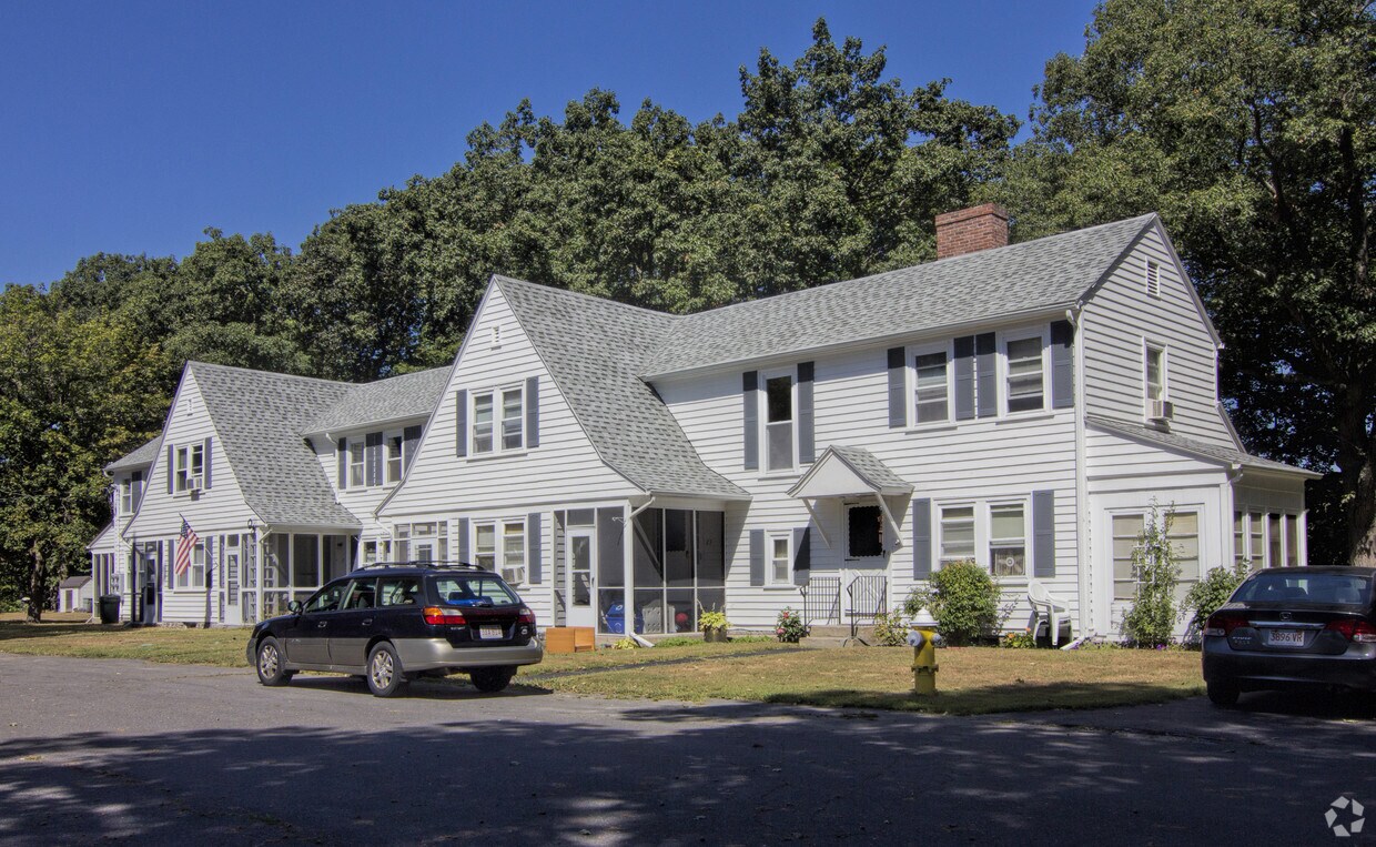 Primary Photo - 13 Chestnut St