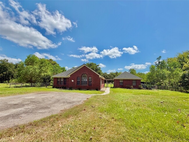Building Photo - 3121 Farm to Market 646 Rd N
