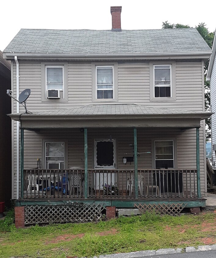 1608 3rd Ave Unit 2, Altoona, PA 16602 Apartments in Altoona, PA