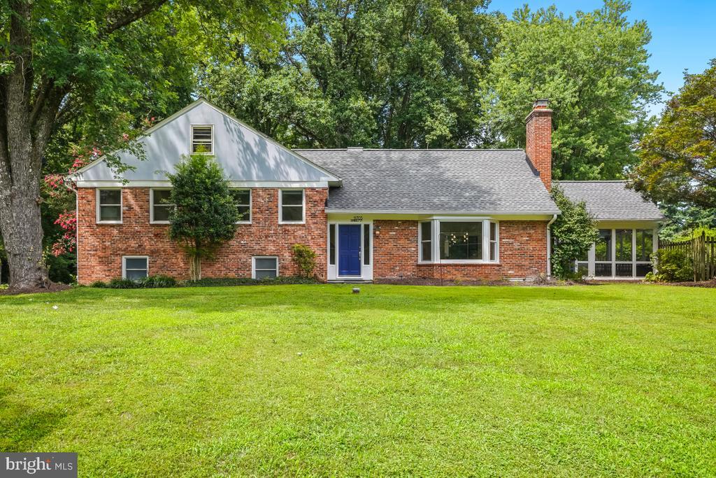 Primary Photo - 11705 Admirals Ct