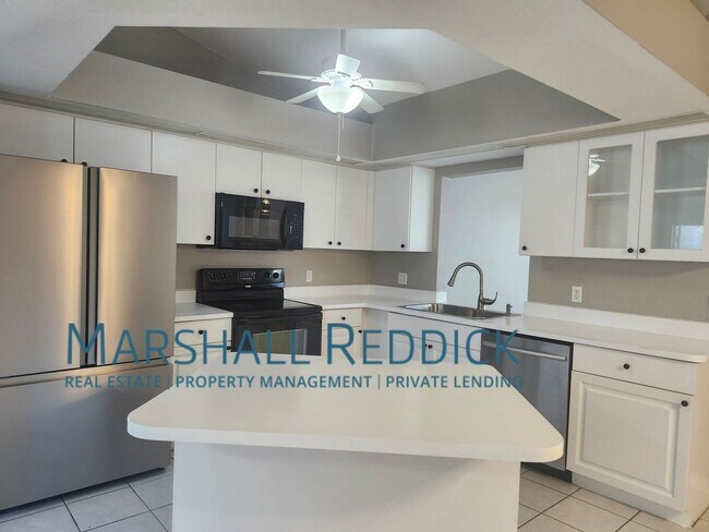 Building Photo - 3 BED 2 BATH SINGLE FAMILY HOME ON FRESH WATER CANAL WITH DOCK
