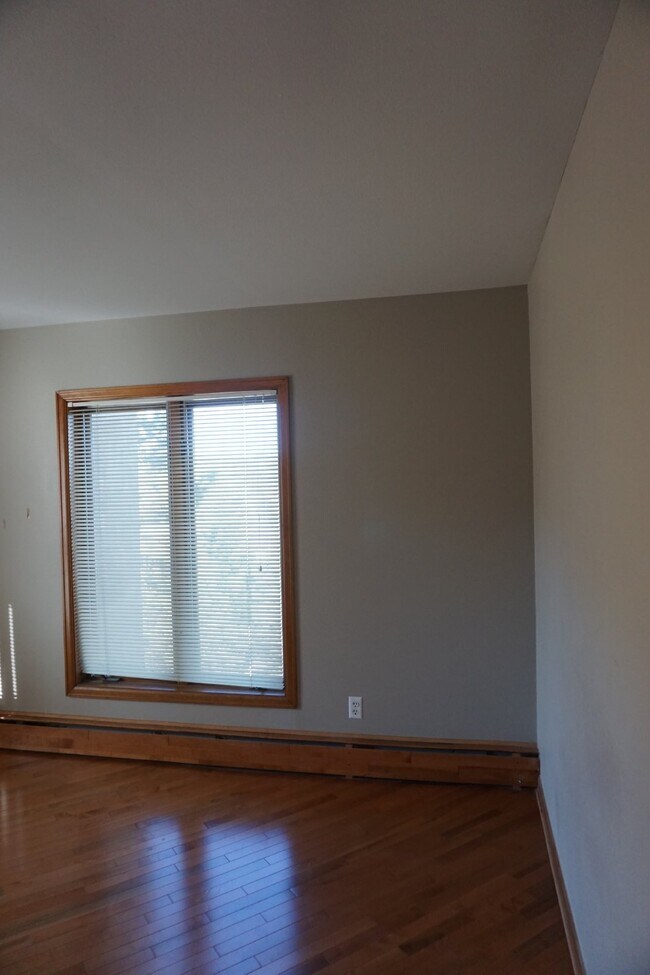 Foto del edificio - Cute two Bedroom Condo in North Evergreen!