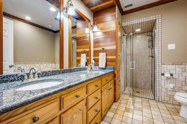 Foto del edificio - 610 W Cedar