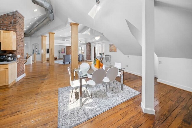 Foto del edificio - 2584 Madison Rd