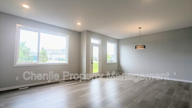 Building Photo - 115 Stiles Bend