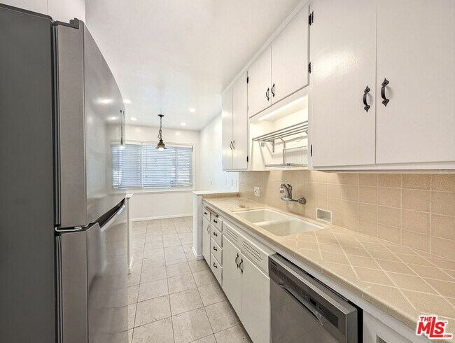 Foto del edificio - 729 9th St