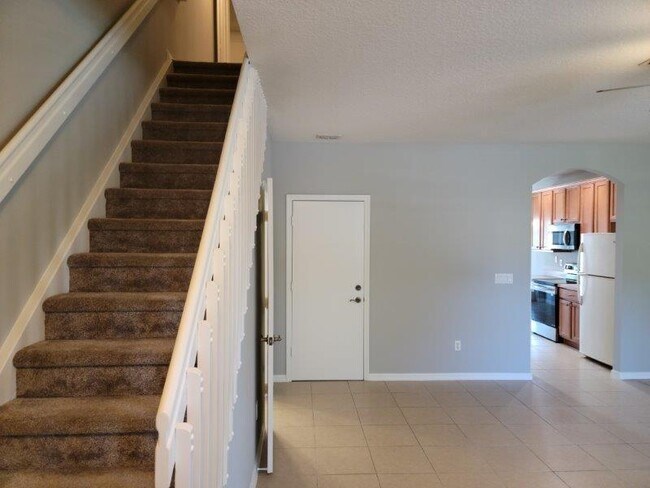 Building Photo - 2085 SE Glen Ridge Dr