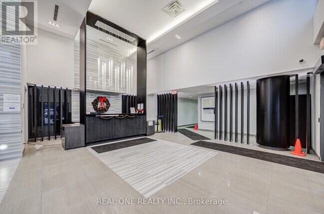 Photo du bâtiment - 55 Oneida Crescent