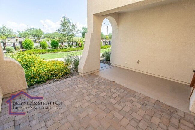 Foto del edificio - 5005 S Turbine - 4BR, 3.5BA - Ellsworth/Ray