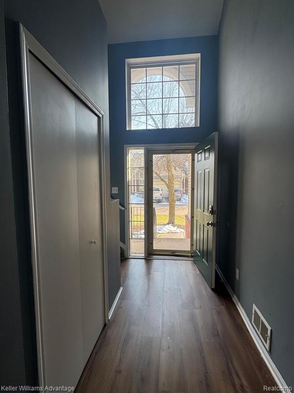 Foto del edificio - 38478 Lynwood Ct