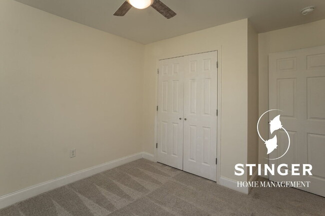 Building Photo - 1006 Mustelidae Rd