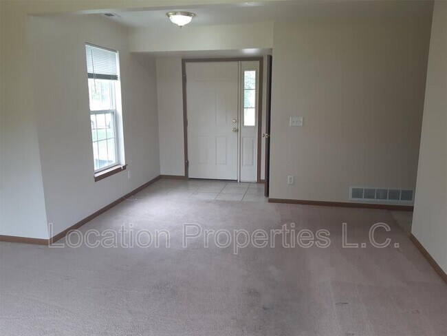 Building Photo - 938 E Wildcat Run St