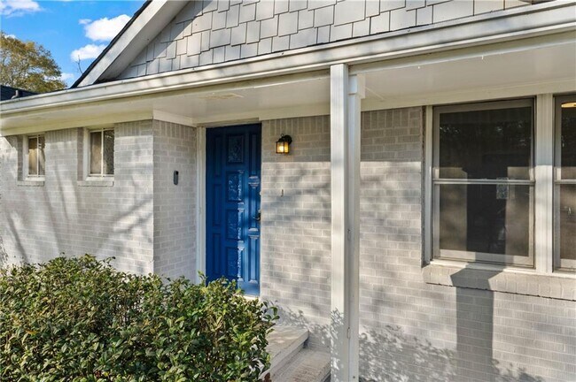 Foto del edificio - 2634 Birch St