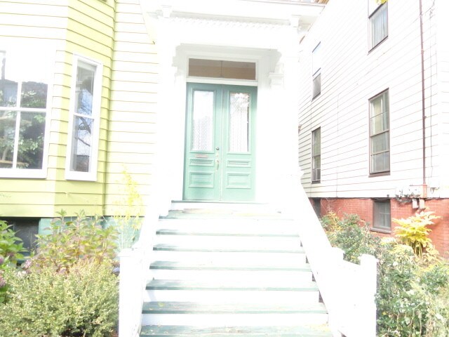 Building Exterior - 73 Spruce St