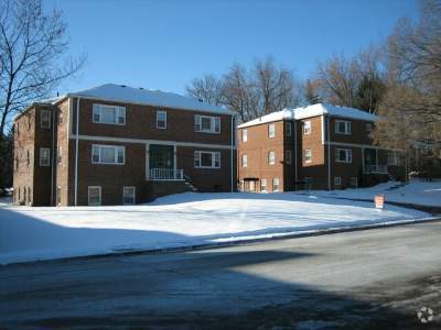 Building Photo - 114-122 Rose Lane St SW
