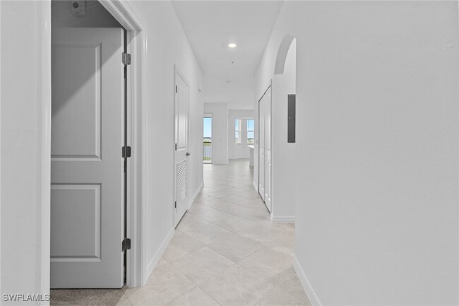 Building Photo - 5807 Double Eagle Cir