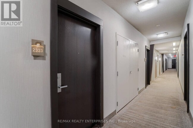 Photo du bâtiment - 165 Legion Rd N