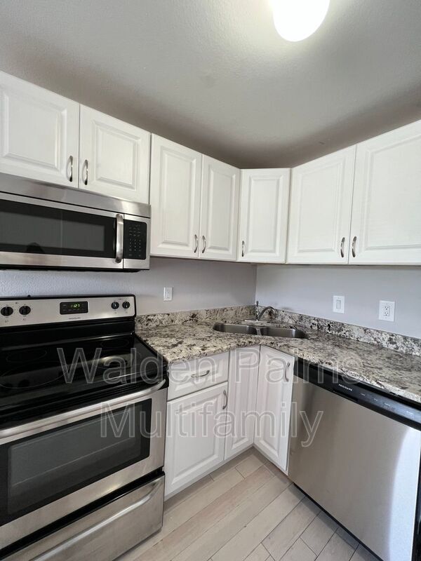Primary Photo - 4768 Walden Cir