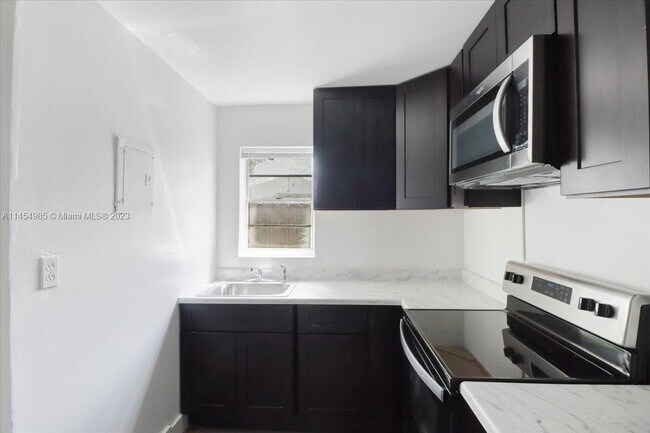 Foto del edificio - 1768 NW 112th Terrace