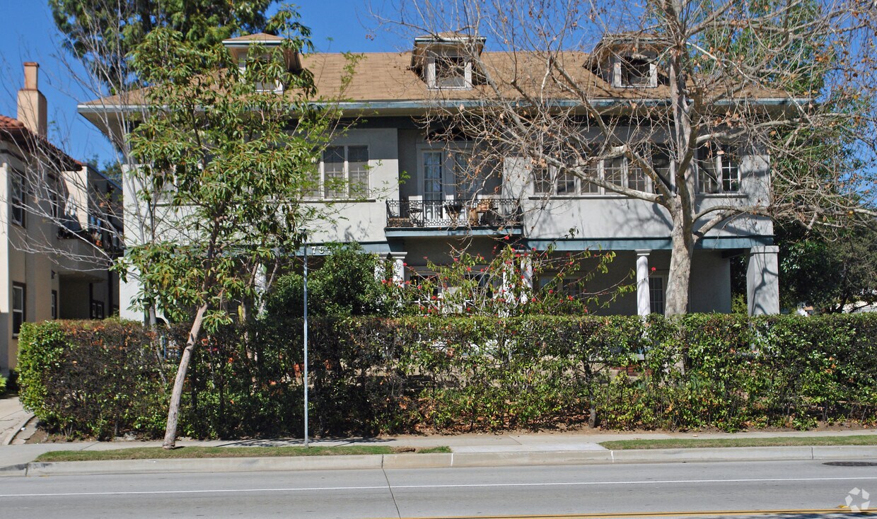 Building Photo - 787 California Blvd