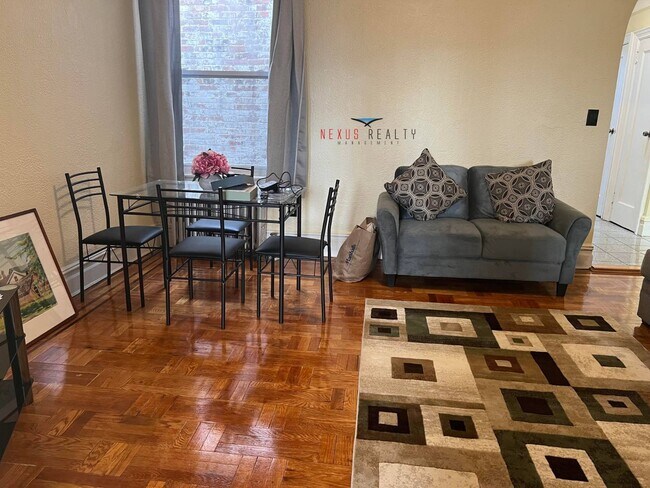 Foto del edificio - 33-19 69th St